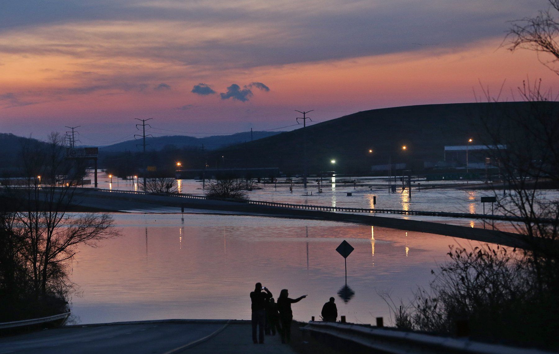 Flood waters finally crest along the Meramec River corridor in the Fenton and Valley Park area